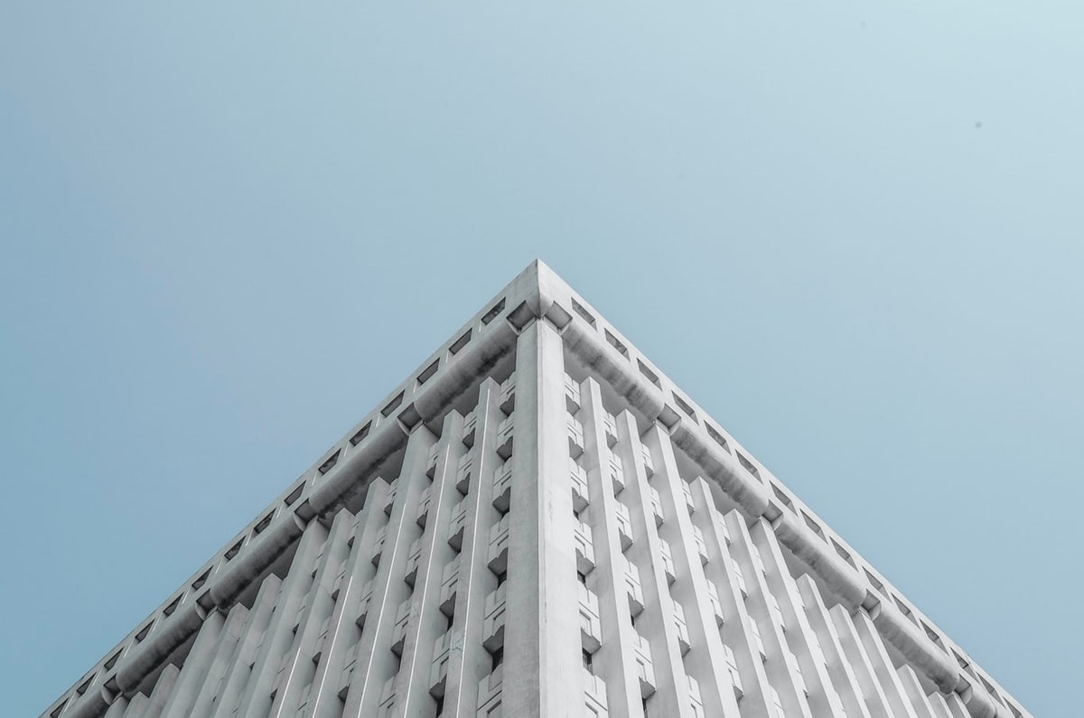 英媒:利物浦高层支持斯洛特